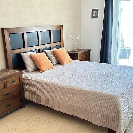 Vila Belle Maison Avec Piscine Chauffee